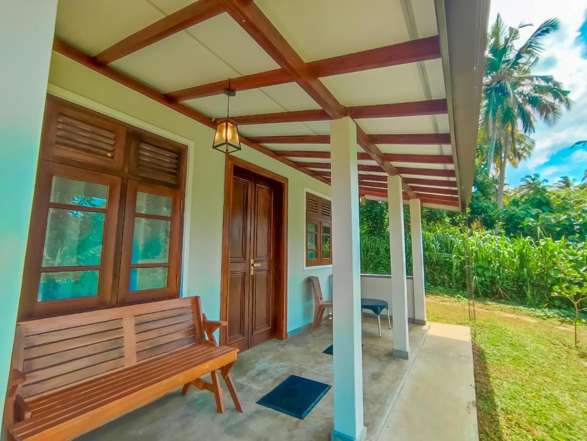 Peacock Village Pinnawala - Offer Alert! Elephant Welfare Program Ngoại thất bức ảnh